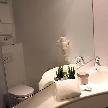 Hotel Alhartinger Hof 3*