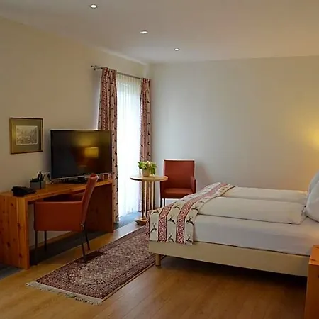 Hotel Alhartinger Hof
