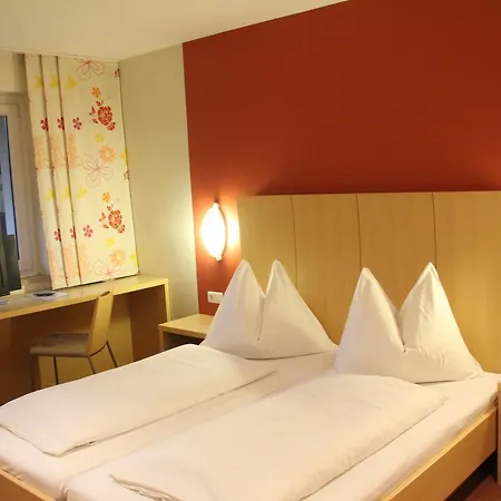 Alhartinger Hof Hotel 3*