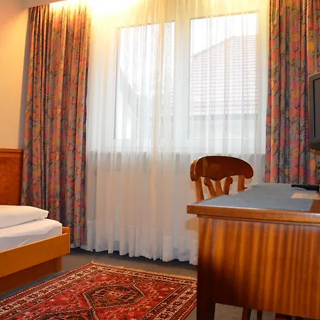 Alhartinger Hof 3* Leonding