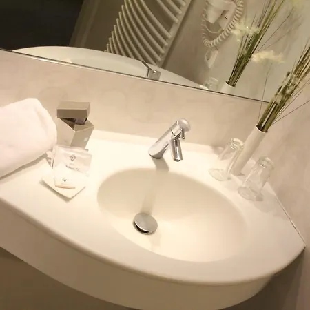 Hotel Alhartinger Hof 3*
