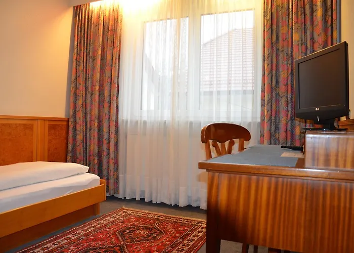 Alhartinger Hof 3* ليوندنغ